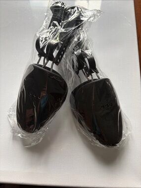 Black Shoe Trees / Stretchers - 2X Set of 2